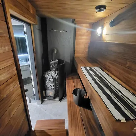 Cozy With A Wood Burning Sauna Διαμέρισμα Rauma